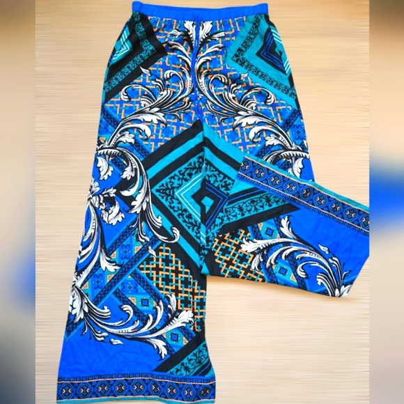 Forever 21 Blue Printed Wide Leg Palazzo Pants Size Medium Flowy - Picture 1 of 10